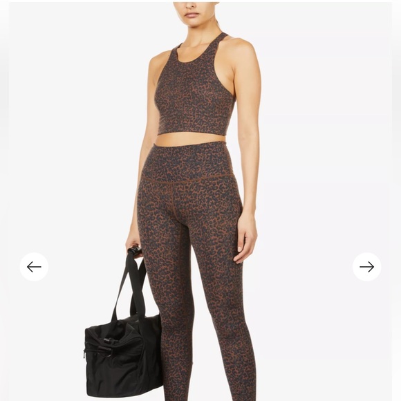 21. VARLEY Let's Move Harris Graphic - Picture 4 of 14